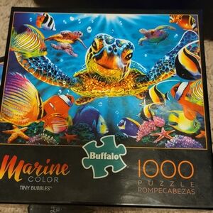 New in box 1000 piece puzzle Marine color Tiny Bubbles